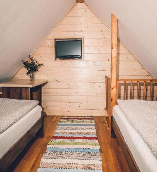 膳宿费 Willa Szarotka