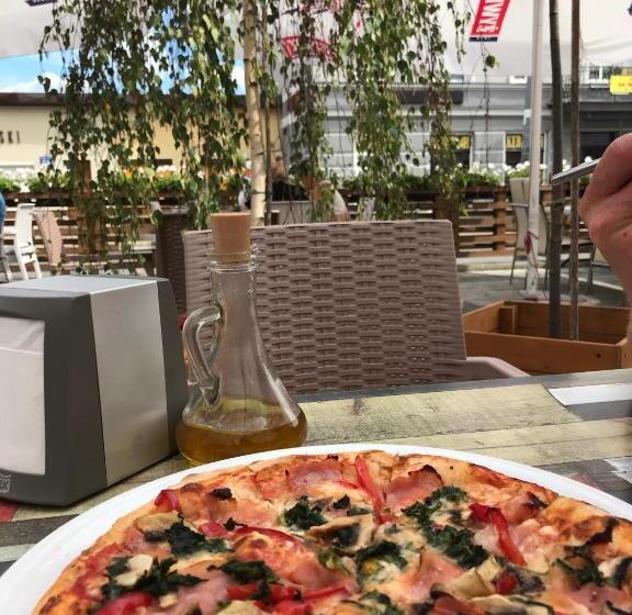 Pokoje Hotelowe Lupus