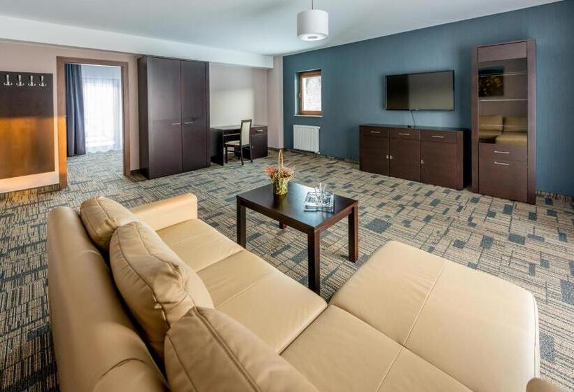 אתר נופש Centrum Promocji Leśnictwa W Mucznem