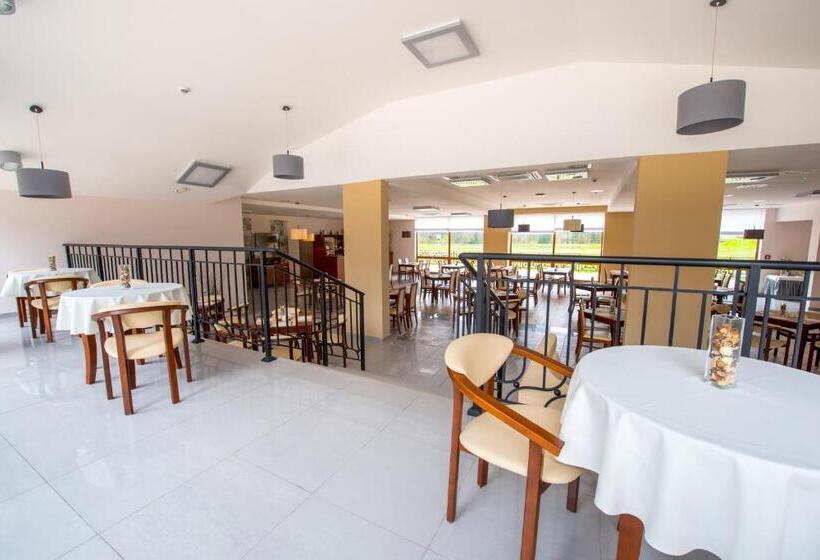 אתר נופש Centrum Promocji Leśnictwa W Mucznem