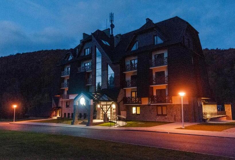 אתר נופש Centrum Promocji Leśnictwa W Mucznem