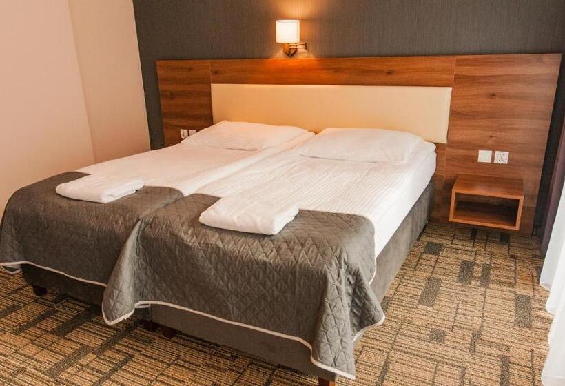 אתר נופש Centrum Promocji Leśnictwa W Mucznem