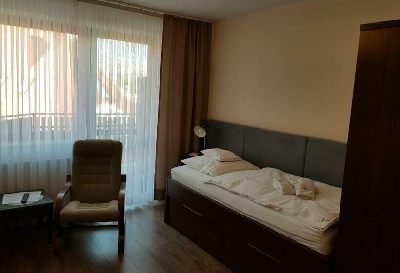 Курорт Pensjonat Eden Maniowy