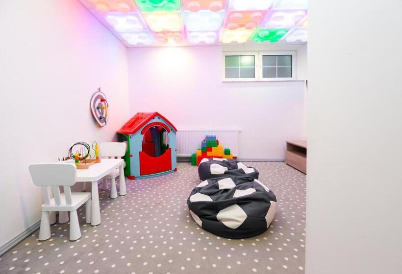 אתר נופש Skałka Zieleniec