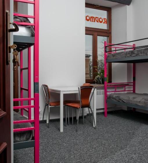 Rodmos Hostel