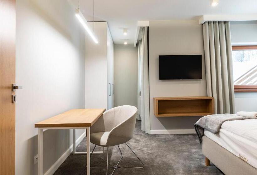 Royal Hill Residence