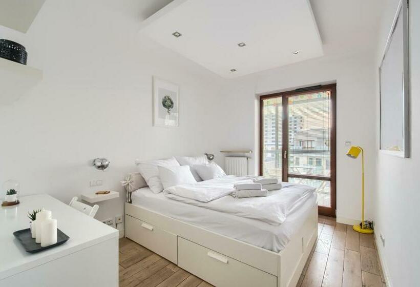 Warsaw Night Apartments Giełdowa