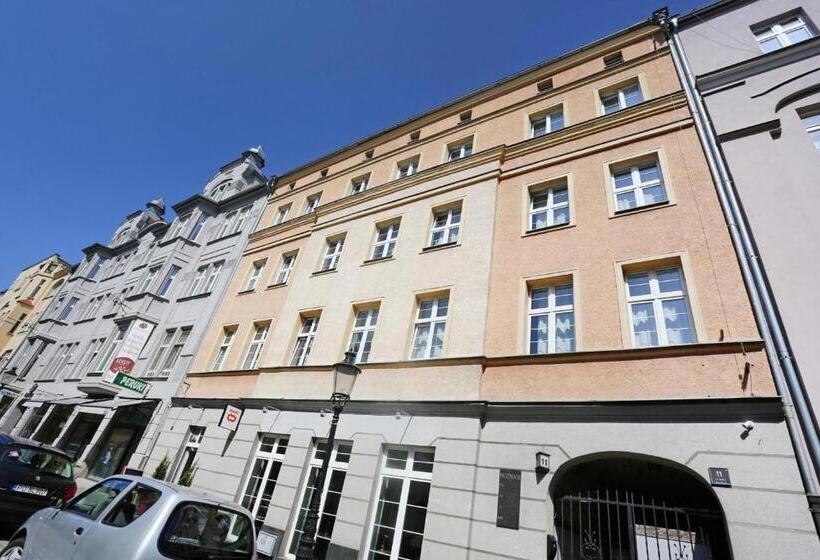 Wozna 11 Stare Miasto