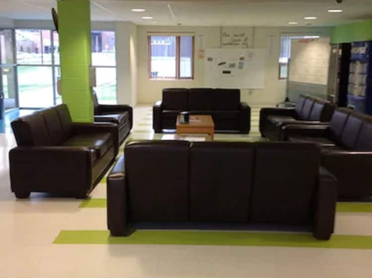 هاستل Residence & Conference Centre   Sudbury North
