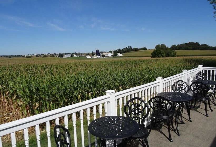 Amish Country Motel