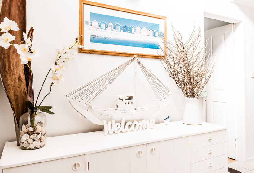 Anne S Waterfront Haven Bed And Breakfast