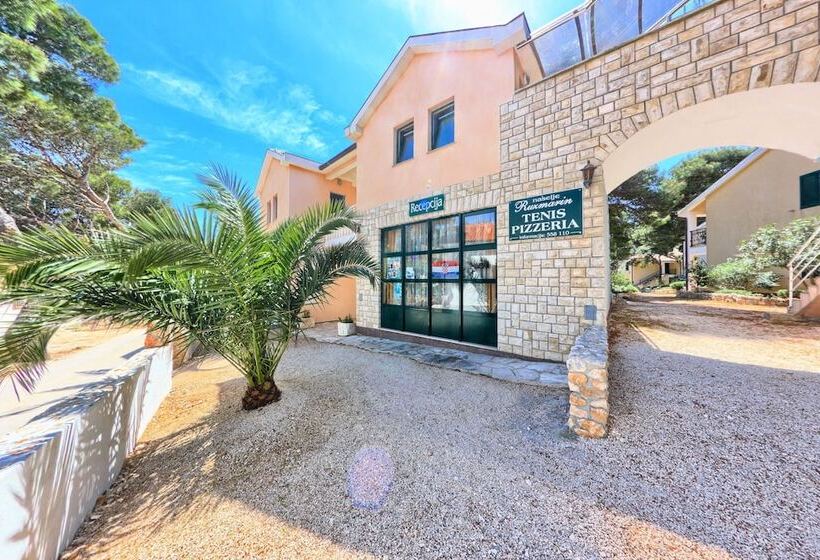 Apartments Ruzmarin