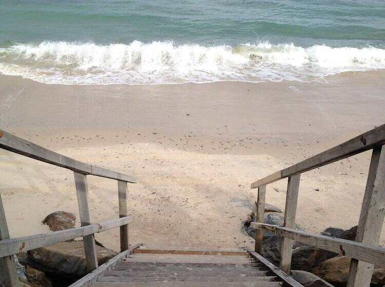 Arabella On West Apartments