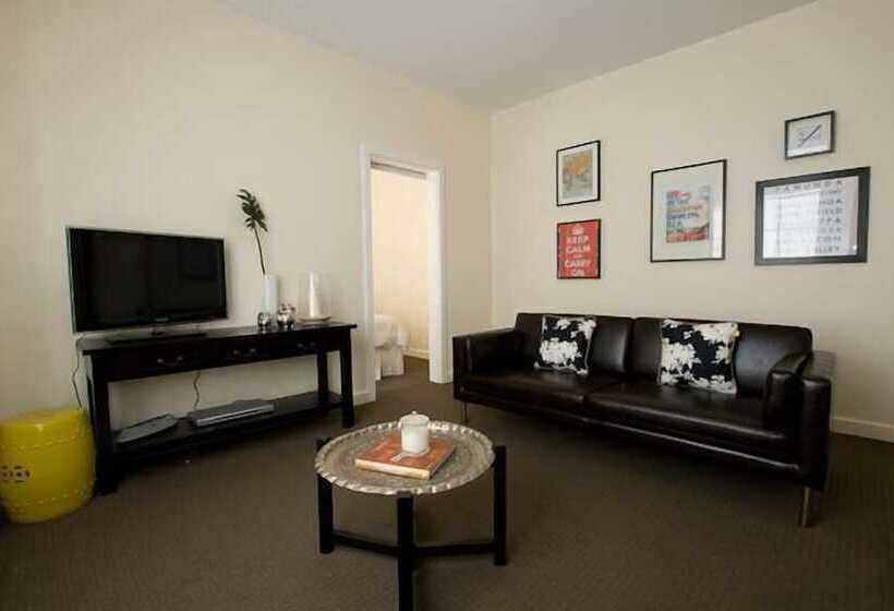 Arabella On West Apartments