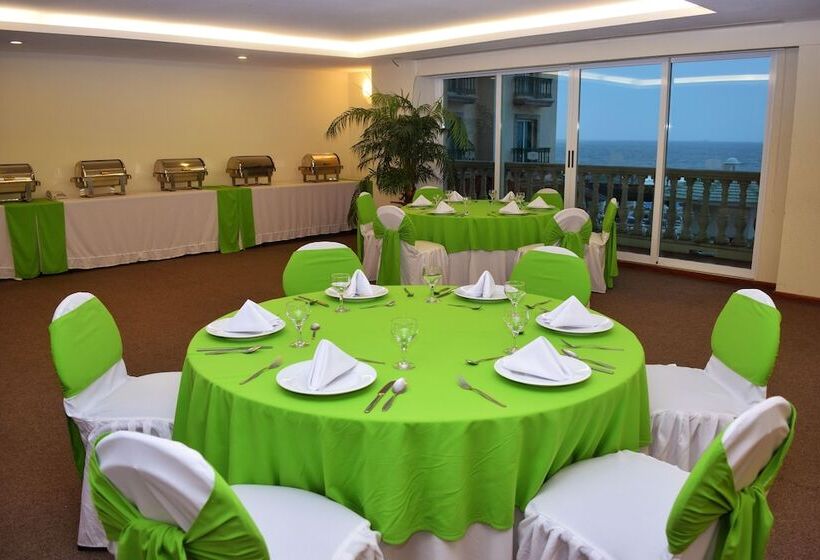 Astur Hotel & Residence