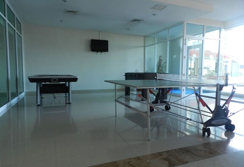 Astur Hotel & Residence