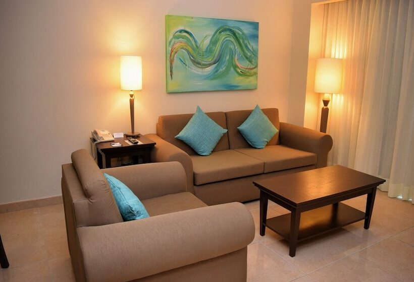 Astur Hotel & Residence