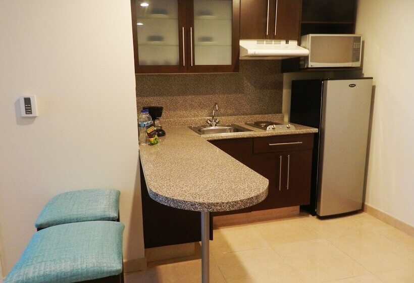 Astur Hotel & Residence