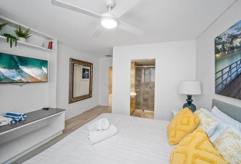 Bay Royal Apartments