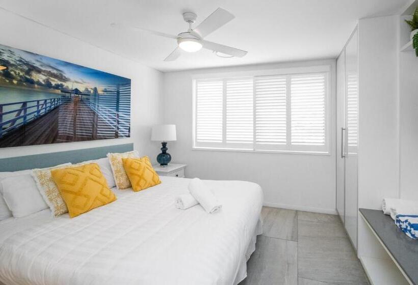 Bay Royal Apartments