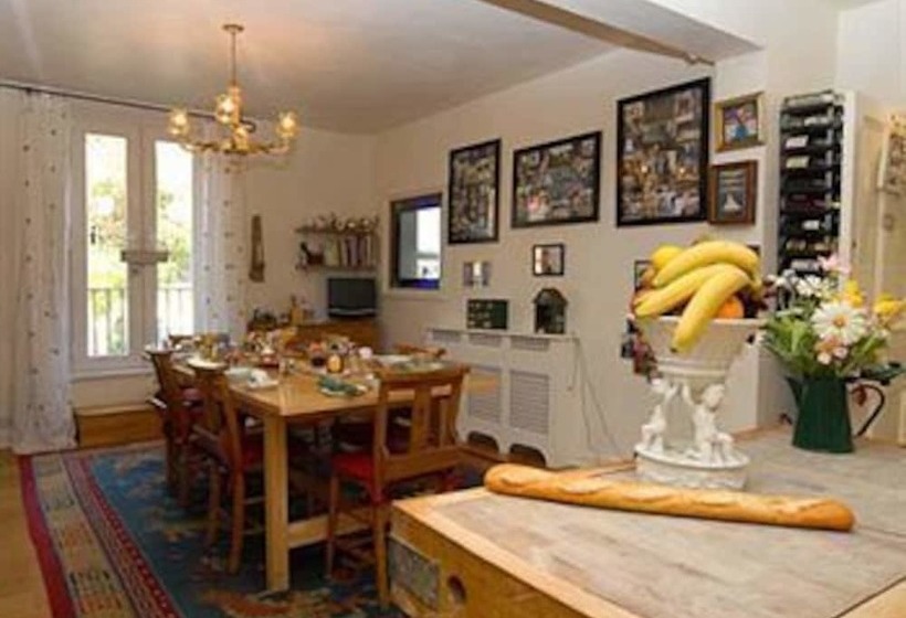 تختخواب و صبحانه Anchor House