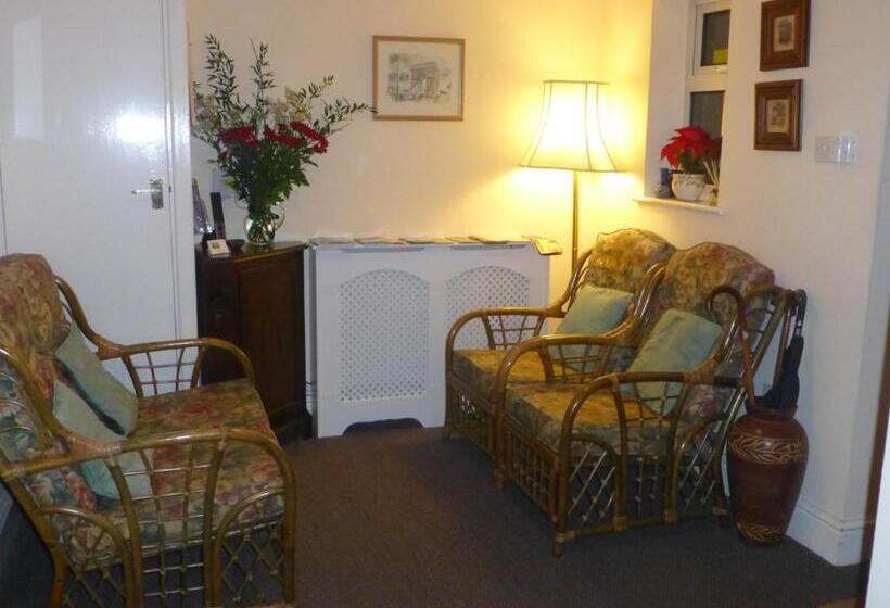 ベッドアンドブレックファースト Beech Lodge Guest House