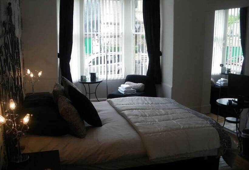 مبيت وإفطار Castle Gate