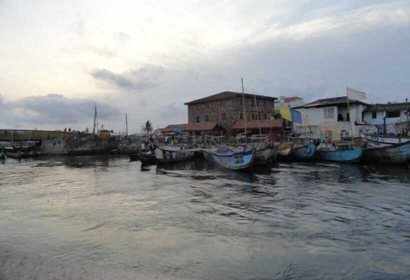 تختخواب و صبحانه Coconut Grove Bridge House
