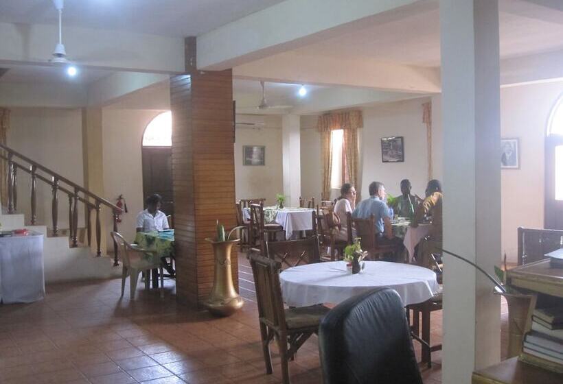 تختخواب و صبحانه Coconut Grove Bridge House