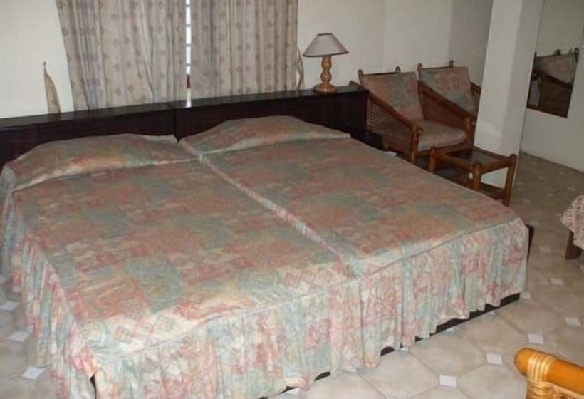 تختخواب و صبحانه Coconut Grove Bridge House