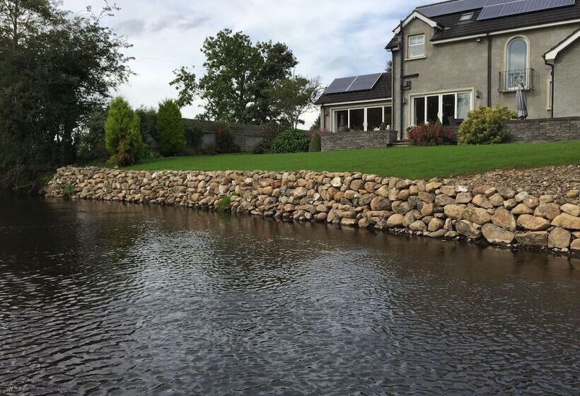 Bed and Breakfast Crowfield Country House