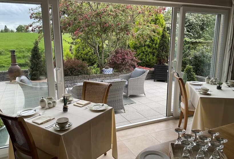 Bed and Breakfast Crowfield Country House