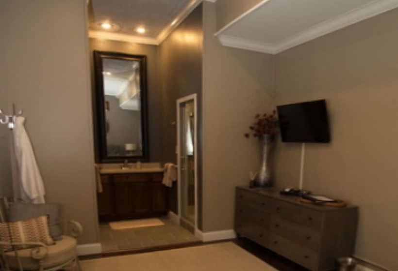 مبيت وإفطار Hamilton House Inn