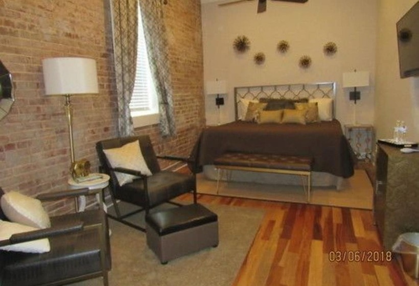 مبيت وإفطار Hamilton House Inn