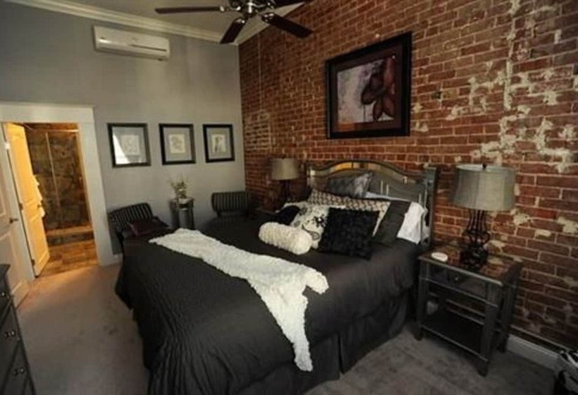 مبيت وإفطار Hamilton House Inn