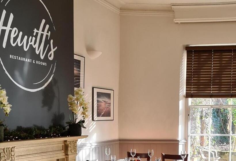 민박 Hewitt S Restaurant & Rooms