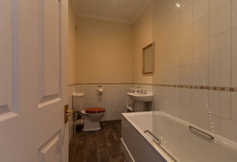 민박 Hewitt S Restaurant & Rooms