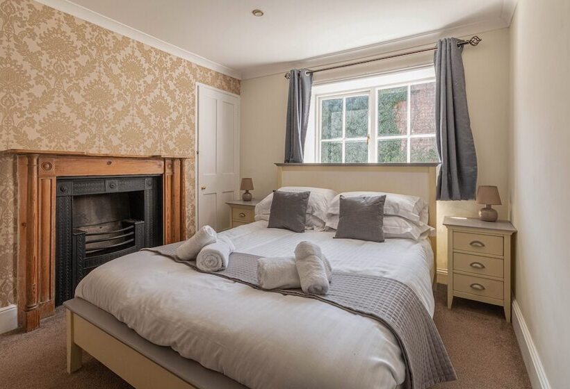 민박 Hewitt S Restaurant & Rooms