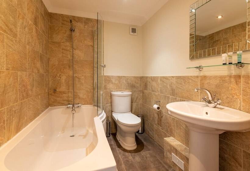 민박 Hewitt S Restaurant & Rooms