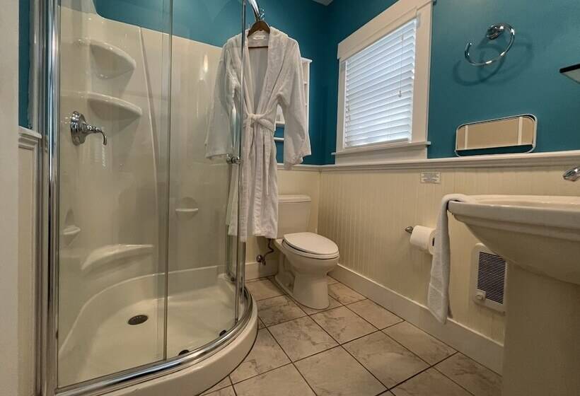 민박 Lotus Provincetown