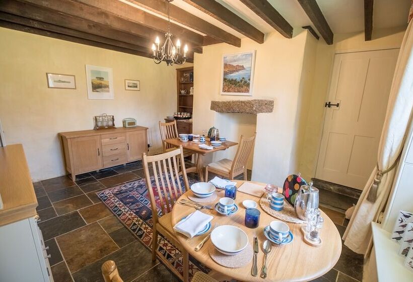 ベッドアンドブレックファースト Mennabroom