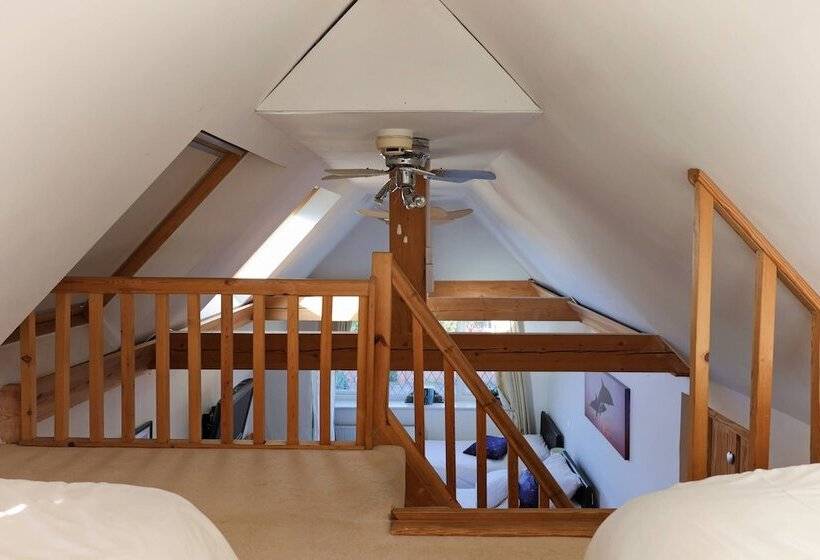 مبيت وإفطار Orchard House