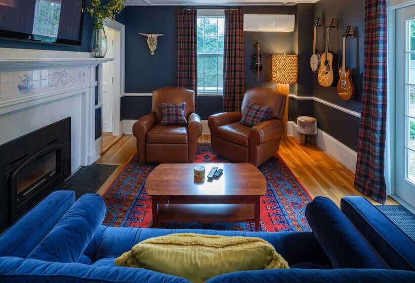 مبيت وإفطار Sally Webster Inn