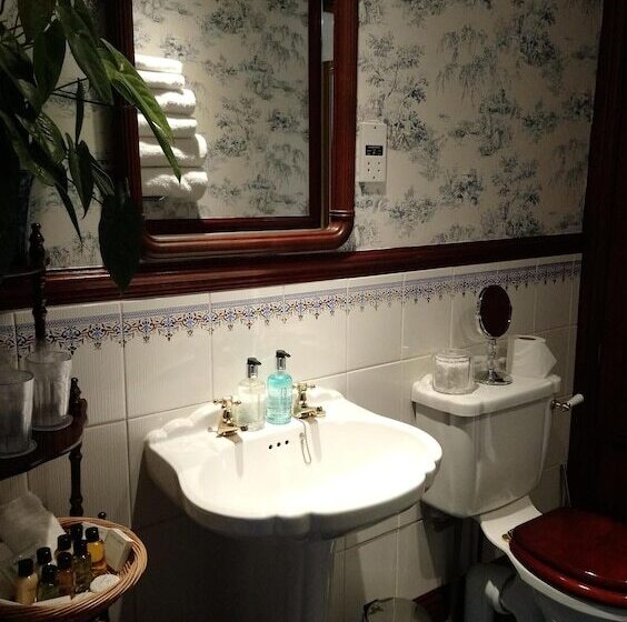 צימר Stafford House Guest House