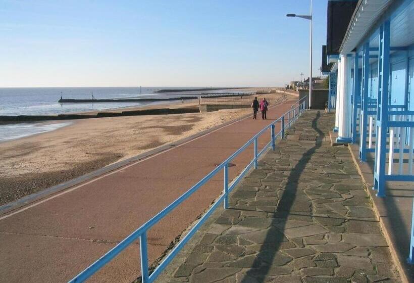 تختخواب و صبحانه The Beeches