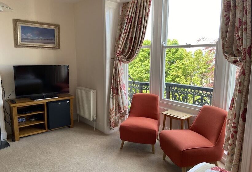 مبيت وإفطار The Clarence