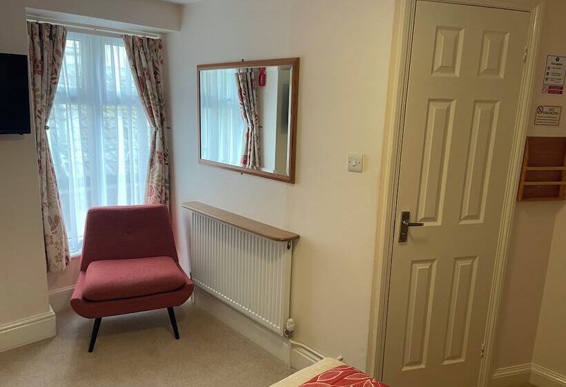 مبيت وإفطار The Clarence