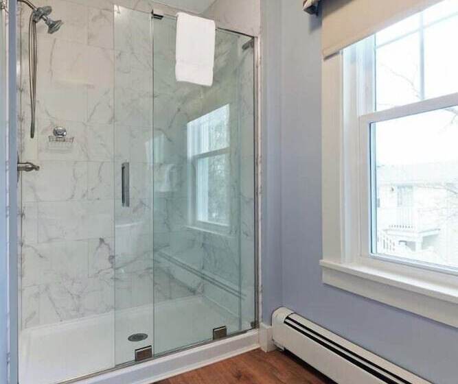 مبيت وإفطار The Constance, The Whitlock, & The Dewey By The Lenox Collection