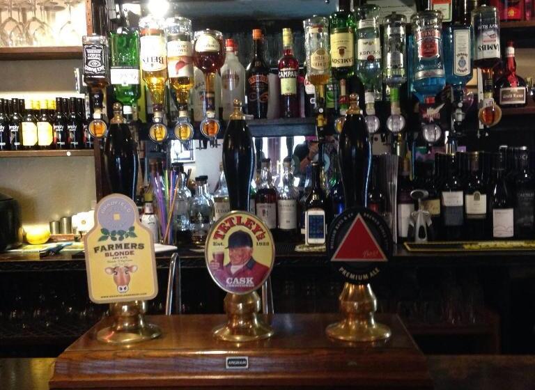 تختخواب و صبحانه The Queen Anne