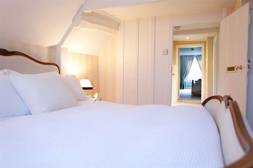 住宿加早餐  The Salutation